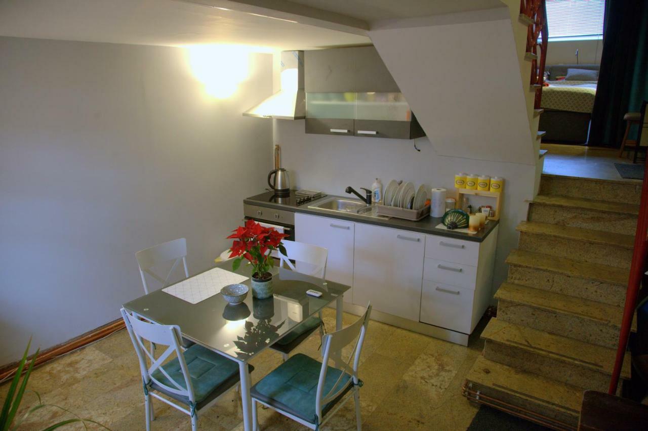 Studio Apartman - Park - Osijek Ngoại thất bức ảnh