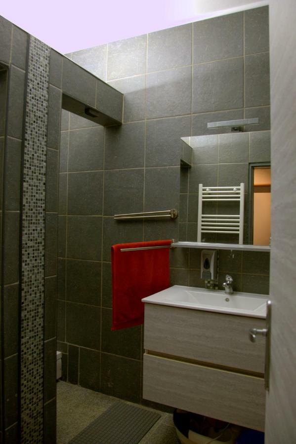 Studio Apartman - Park - Osijek Ngoại thất bức ảnh